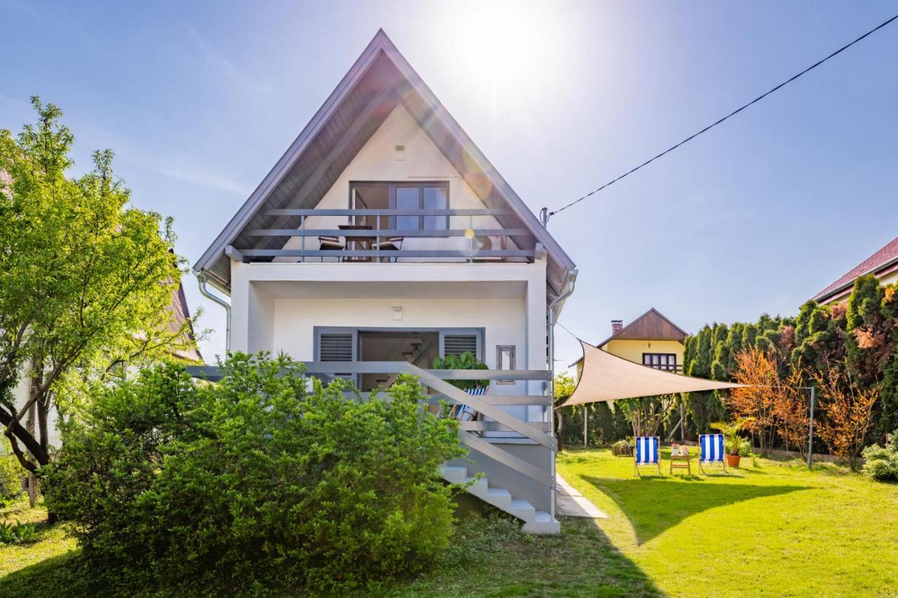 Madarasz 5 Deluxe Vendeghaz Villa Balatonalmádi Екстериор снимка